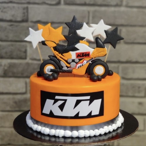KTM themed birthday cake | Motorcycle birthday cakes, Themed birthday cakes,  Birthday cakes for men