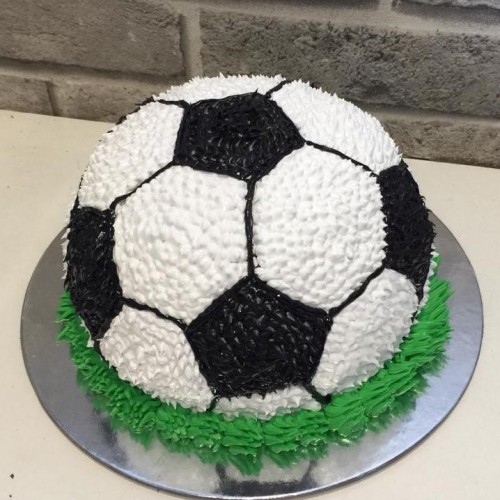 i ate] football shaped birthday cake : r/food