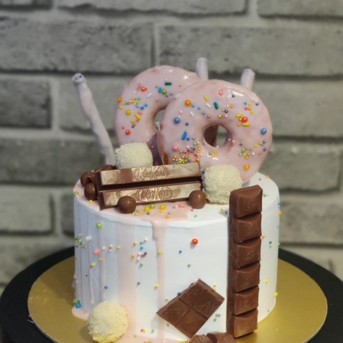 Chocolate Donut Drip Cake | Chocolate Donut Cake | Donut Cake – Liliyum  Patisserie & Cafe